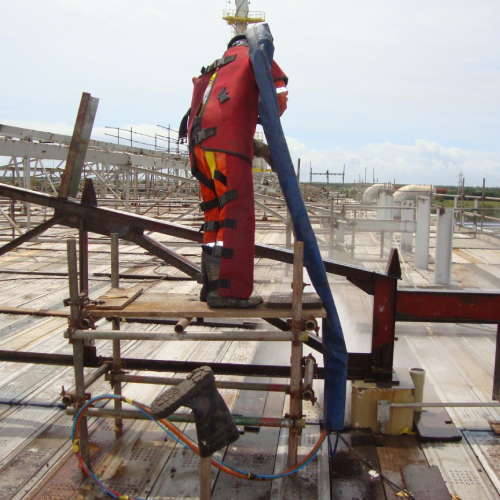 Execução de Hidrojateamento nas estruturas do Galpão Prédio dos compressores UPGN1 - UTGC Petrobras